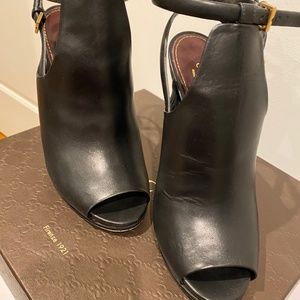 Pair of Gucci shoes